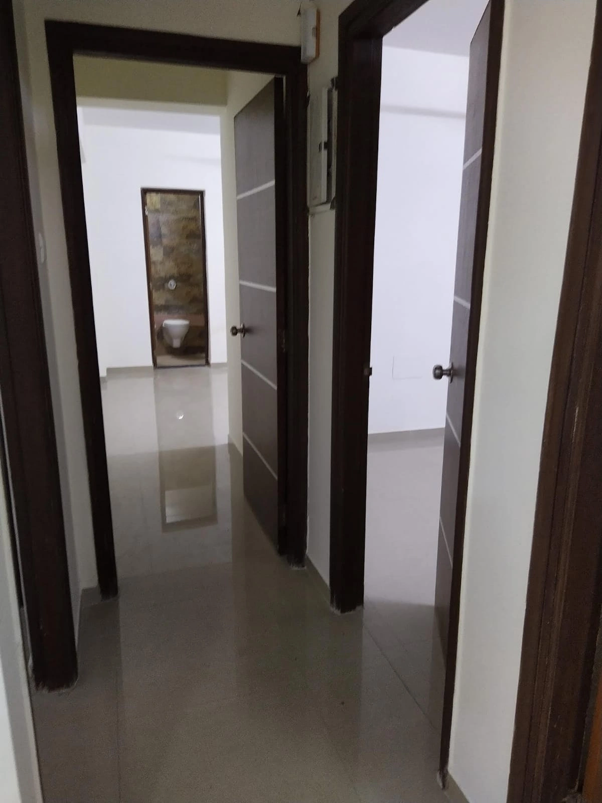 2 BHK Flat for Sale in sethia link view, Goregaon West